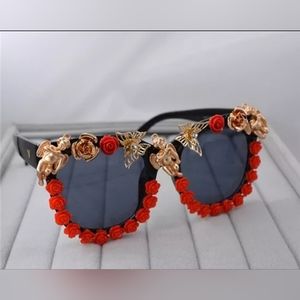 Floral Embellished Black Sunglasses